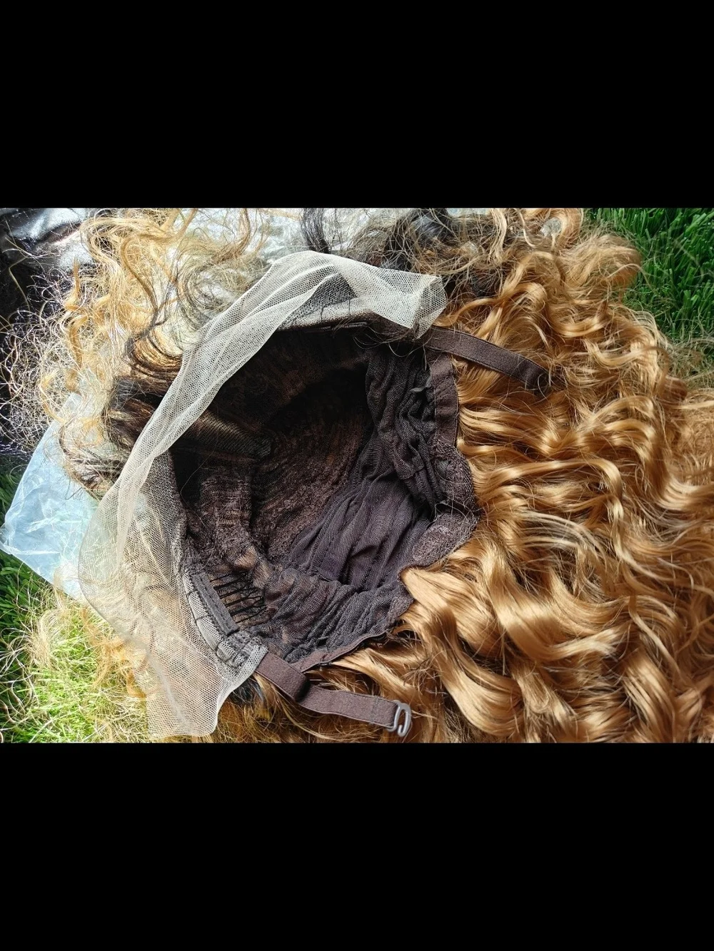 Long Curly Women’s Wig - Honey Blonde